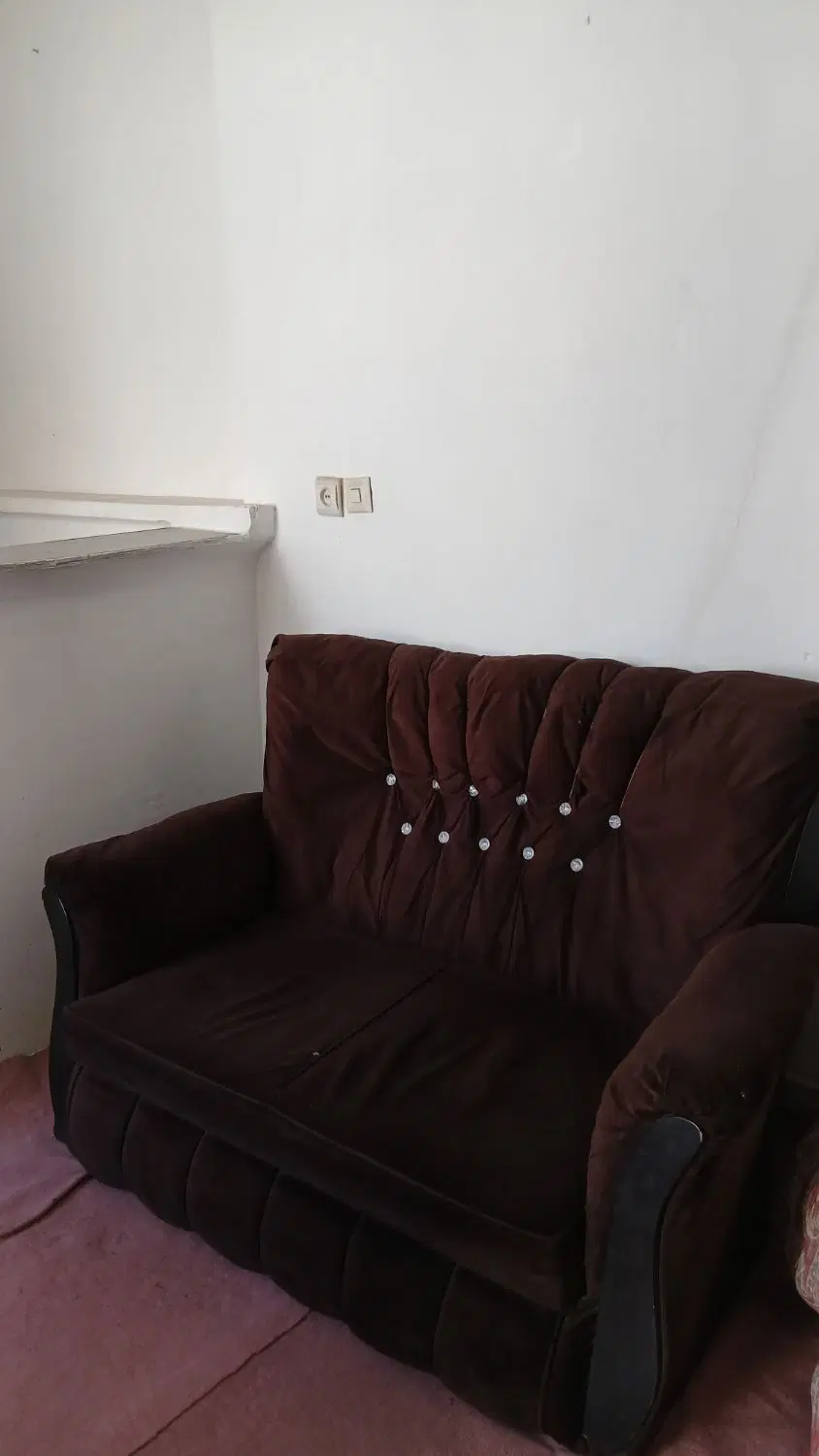 یک واحد دنج کوچک ۵۰متری با حیاط مشترک