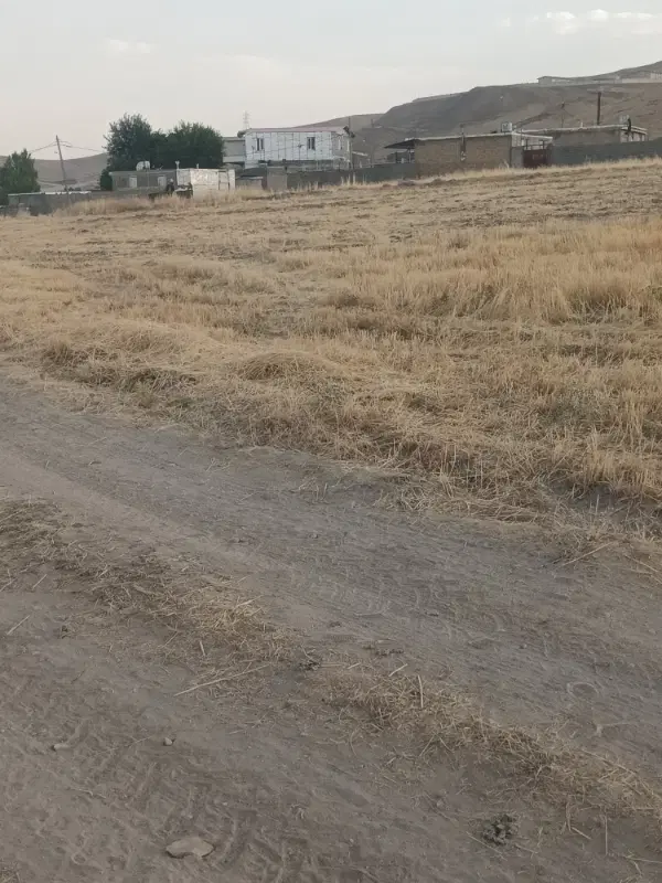 زمین داخل روستای سرابخشکه