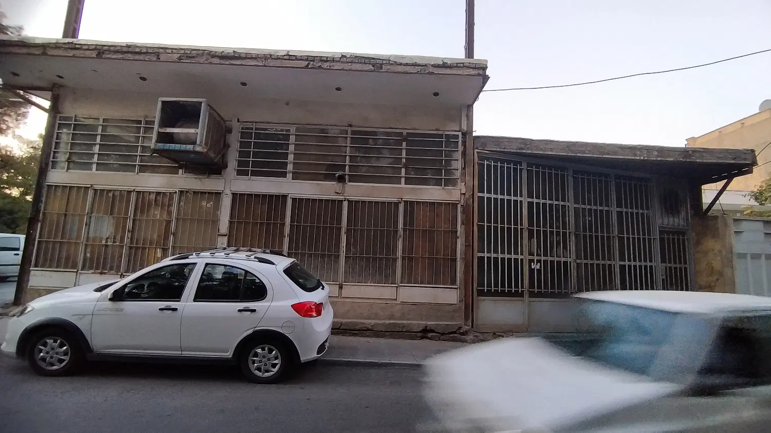 فروش واحد تجاری