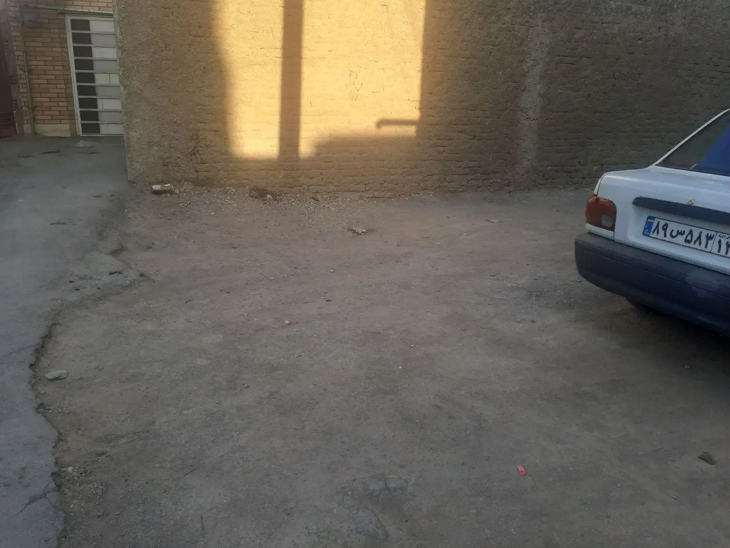 زمین با پروانه ساخت