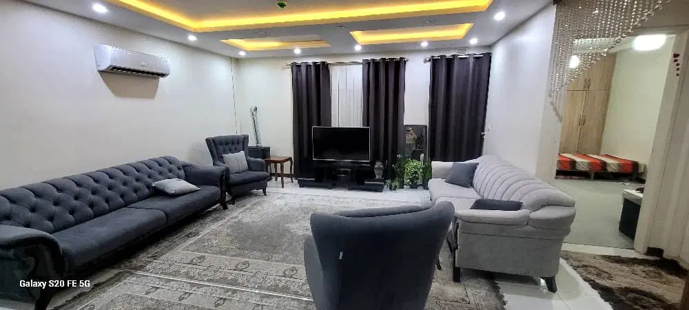 ۱۱۵ متری _واحد جلو
