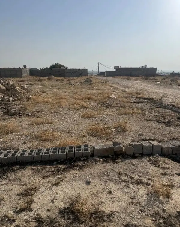زمین ۲۰۰ متری قبل از آبرسانی