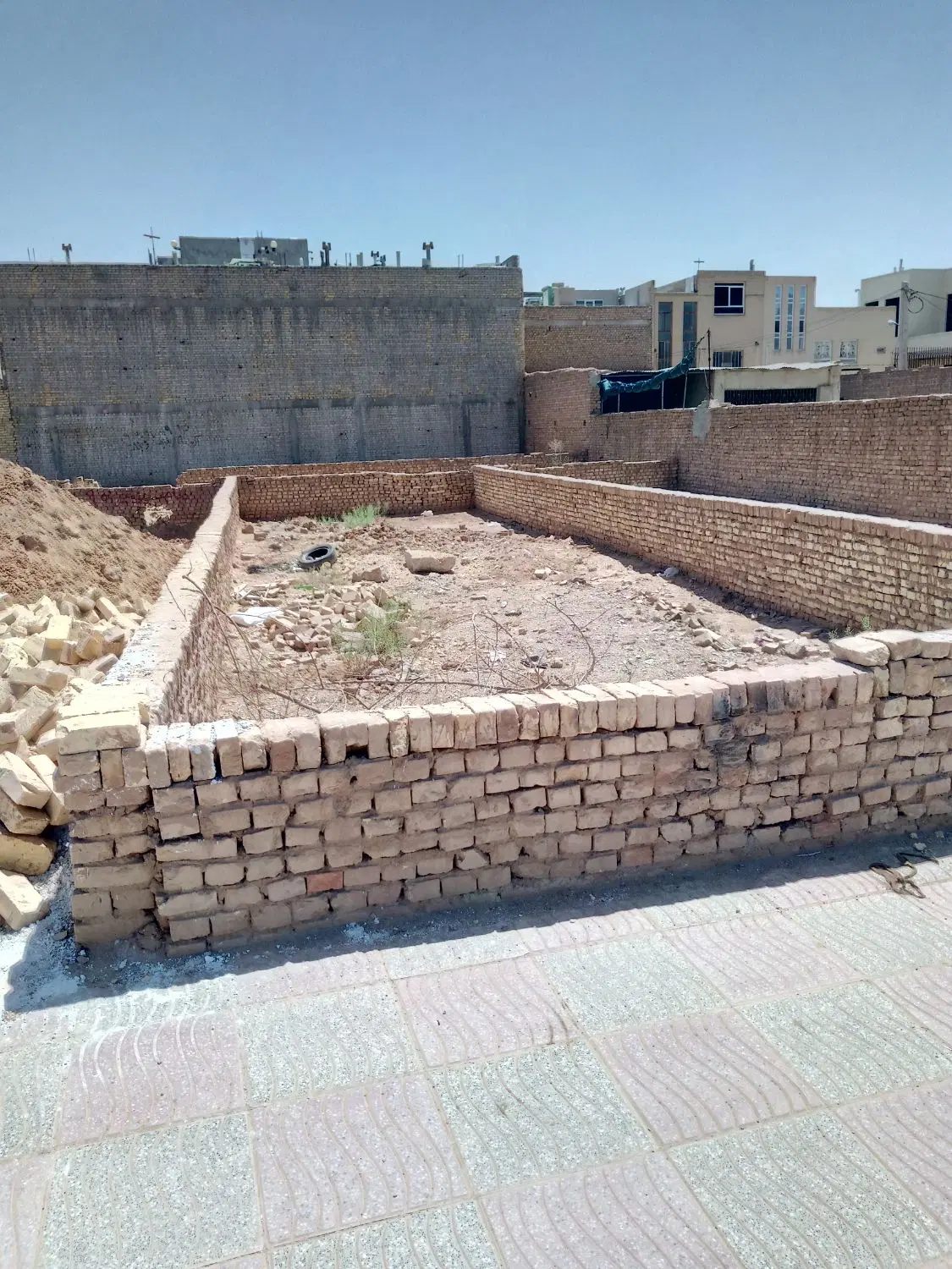 معاوضه زمین تجاری 109مترششدانگ بلوار مدرس م نماز