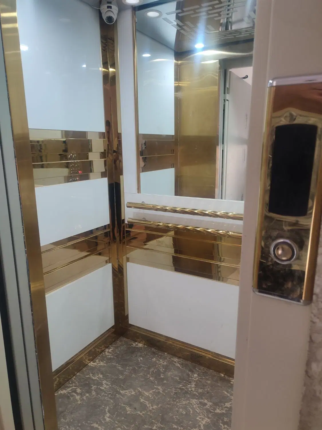 واحد 120متری فول امکانات
