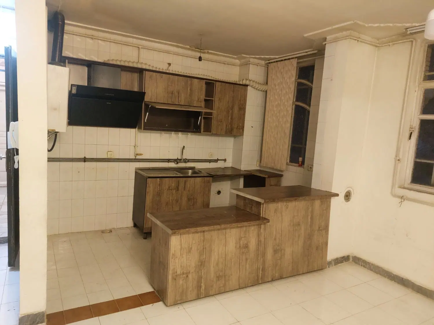 رهن و اجاره واحد ۷۰ متری ،متخصصین،ژاندارمری