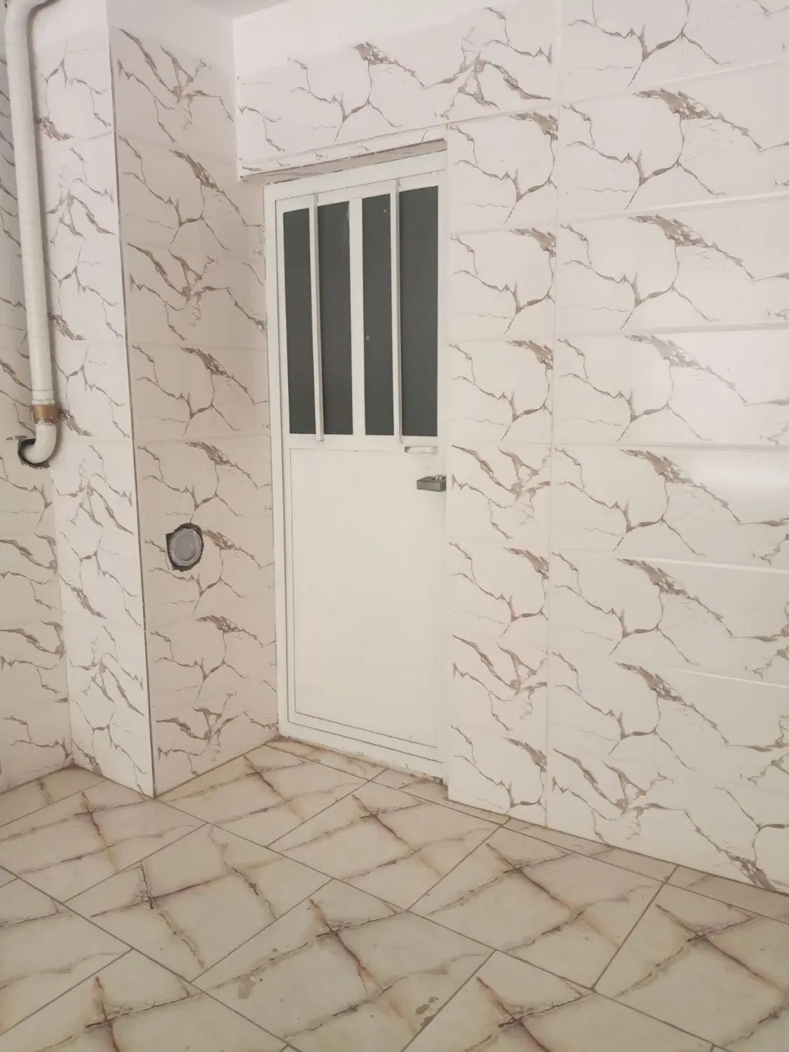 واحد نورگیر ۱۲۵متری مهدیه