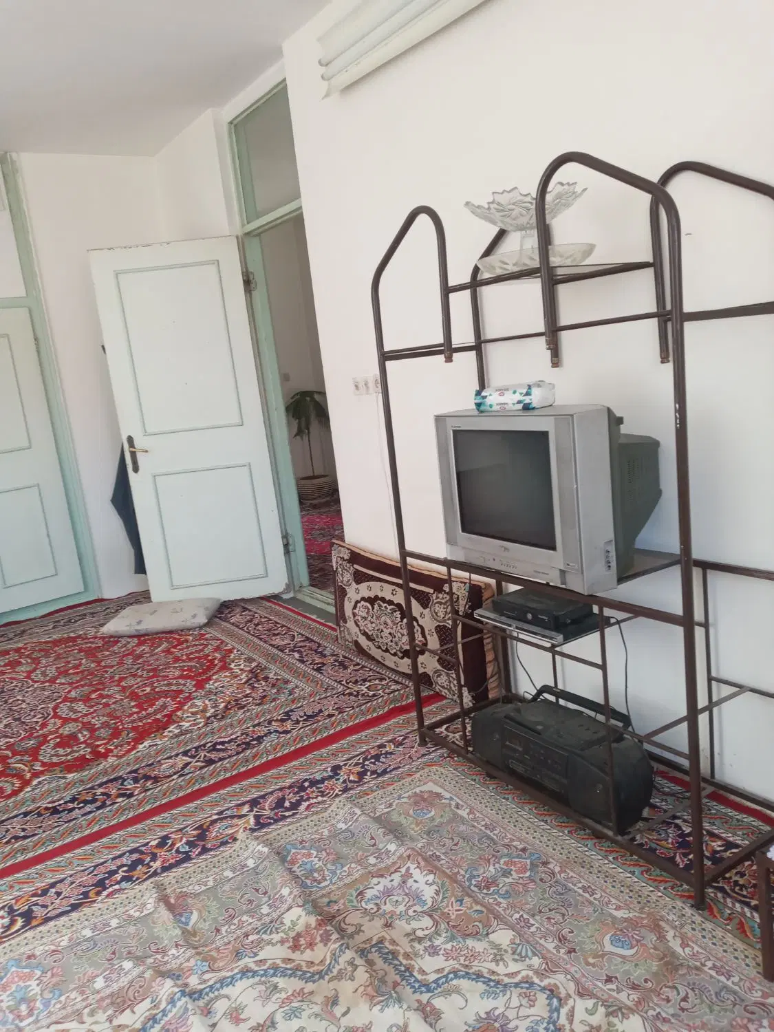 سوئیت آپارتمان ویلایی دربست
