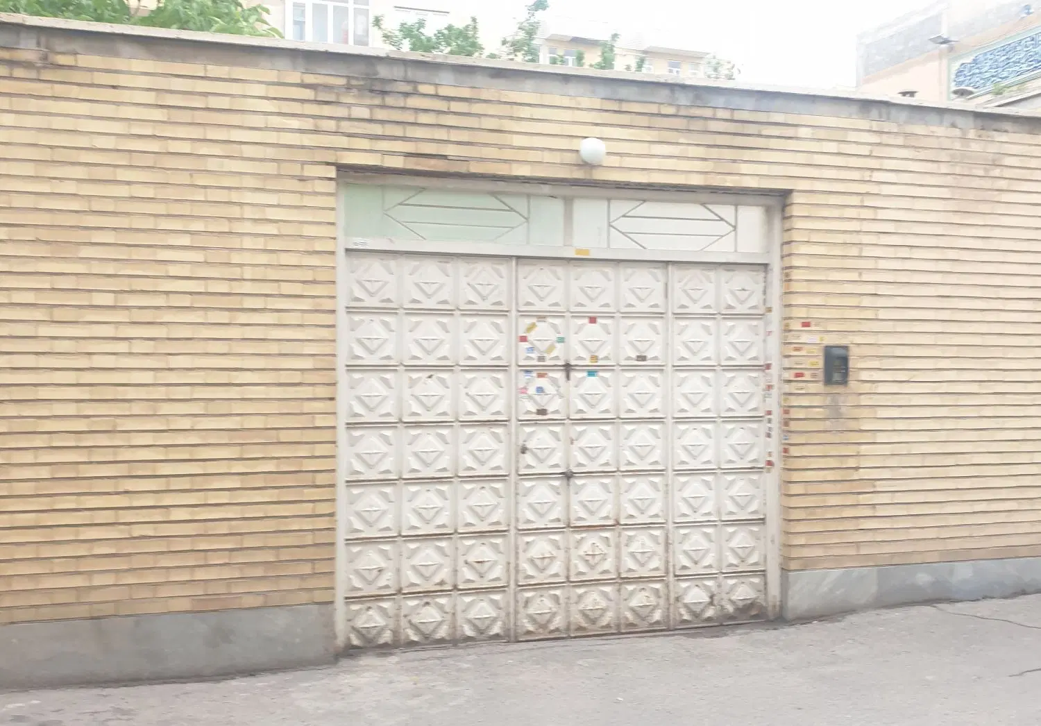 فروش حیاط شمالی ولیعصر پروین اعتصامی تجارت جهانی