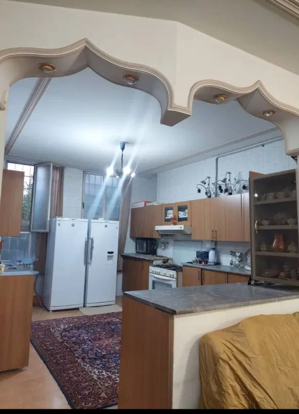 آپارتمان ۱۳۰ متری شهرک ارتش
