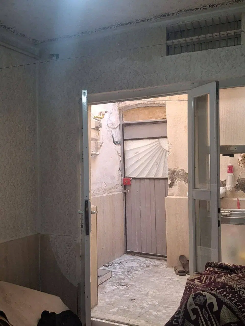 منزل حیاط دار موتور رو دربست