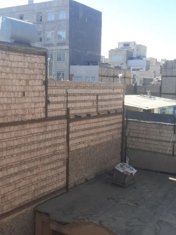با سلام نیازمند یک هم خونه خانم