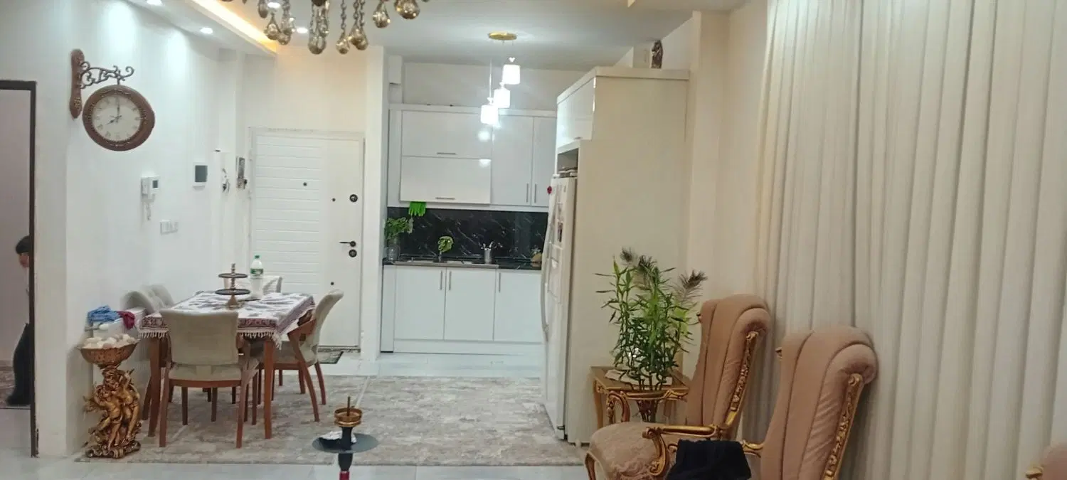 ۸۰متری.فول امکانات.خیام شمالی