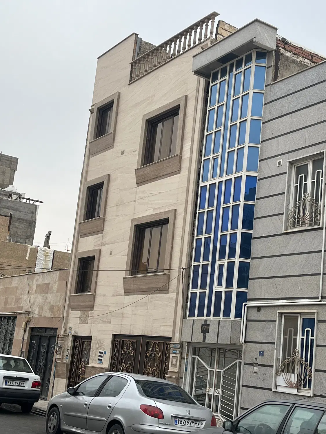 واحد ۷۵متری با پارکینگ