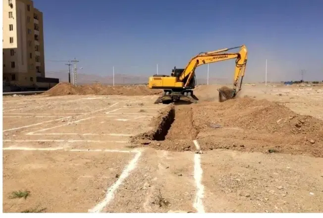 زمین ۲۵۰ متری فاز سه صدرا سند ملکی ۴ میخ تحویل