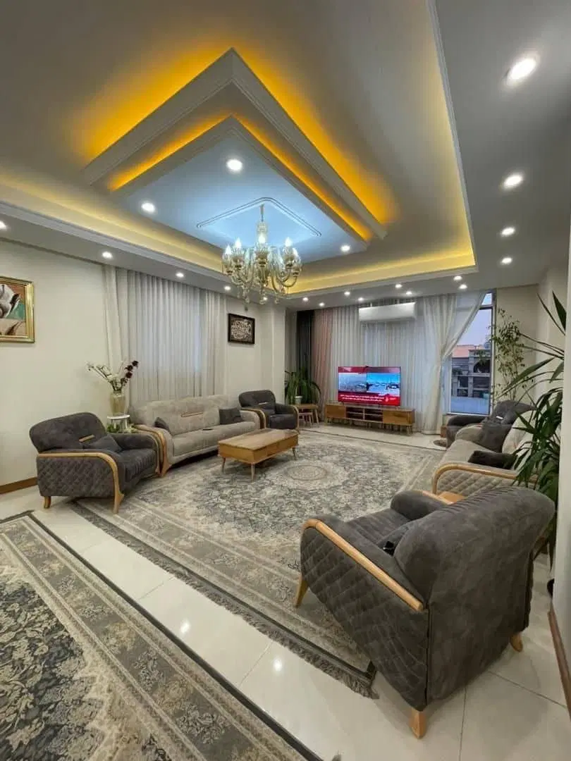 ۱۳۵متر+۱۰۰مترحیاط اختصاصی*سندتکبرگ