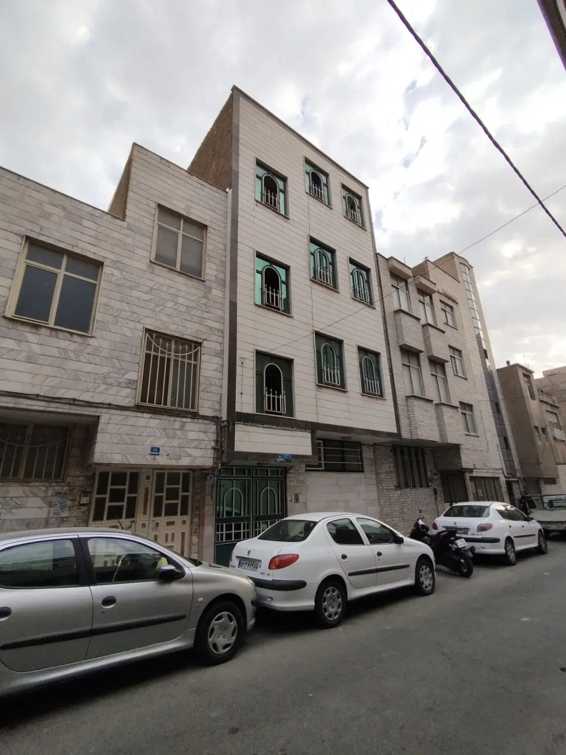 آپارتمان30متر توضیحات خوانده شود خ 13 آبان