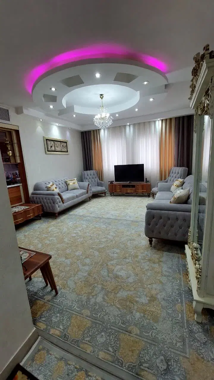 استراتوس ۶۴متری
