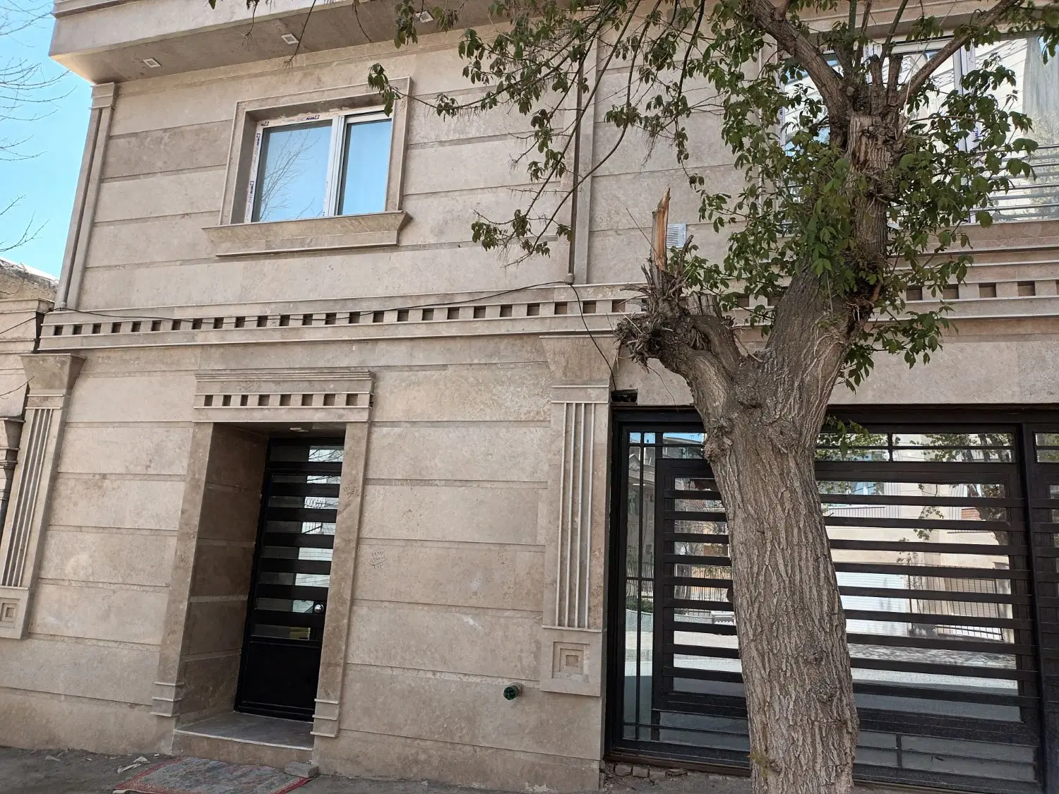 فروش یک واحد اپارتمانی