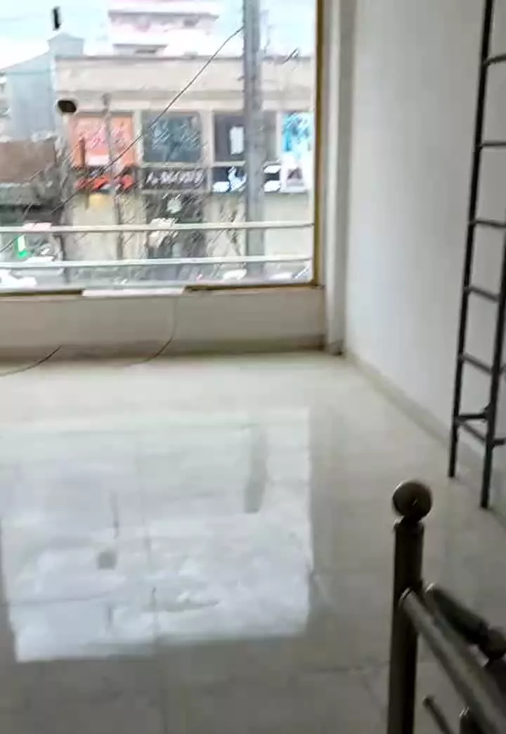 مغازه 66 متر  ضیابری فاز یک