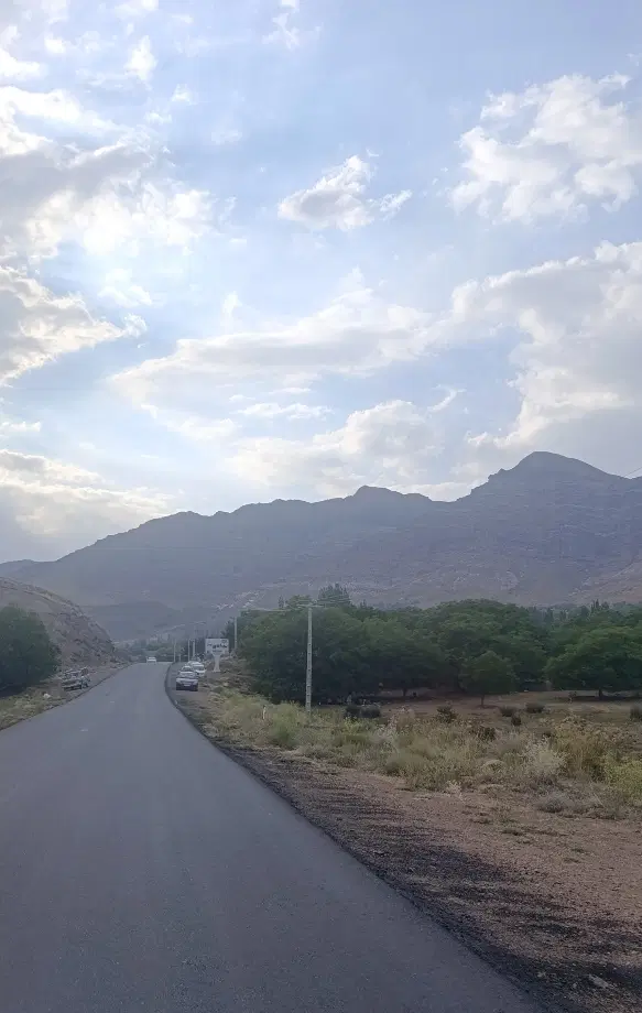 خانه باغ در خنک ترین آب و هوای استان