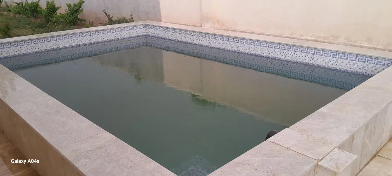 باغ دو هزار متری خیابان کوروش ۳