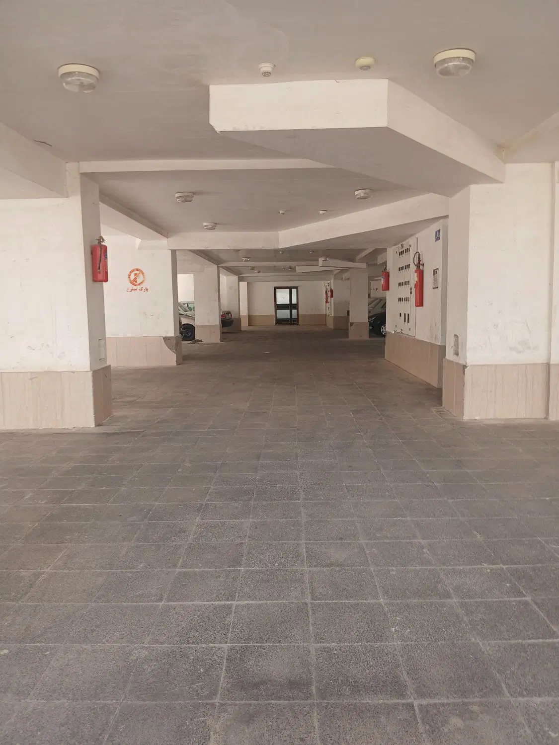 اجاره پارکینگ مسقف