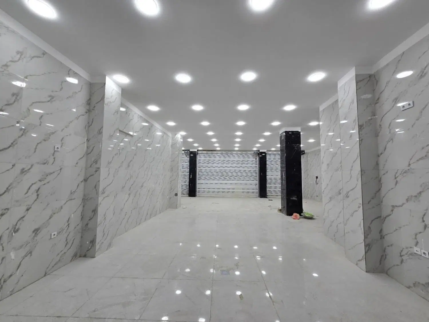 رهن واجاره مغازه۱۷۰متری