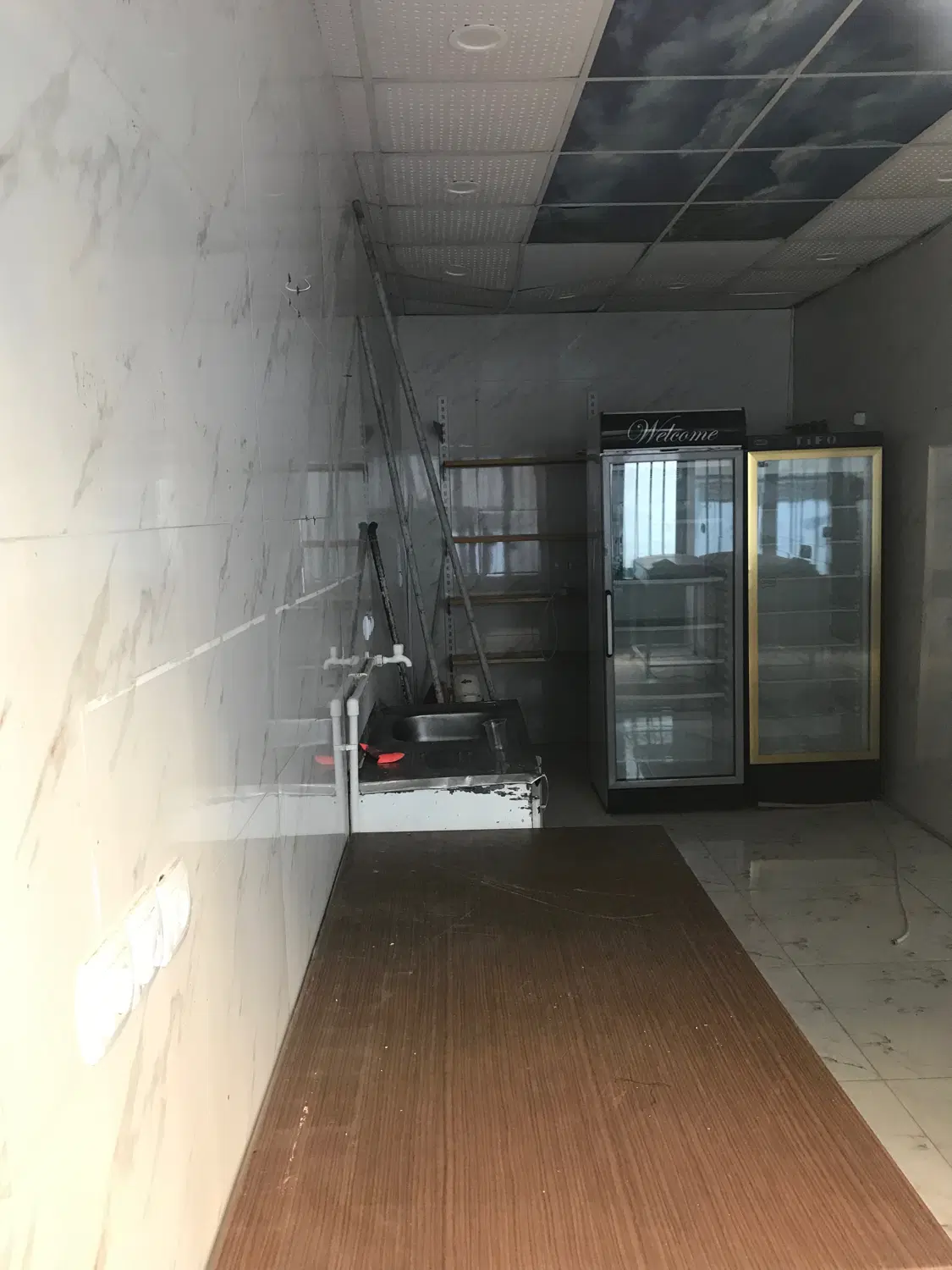 مغازه ۳۵درخیابان صفری