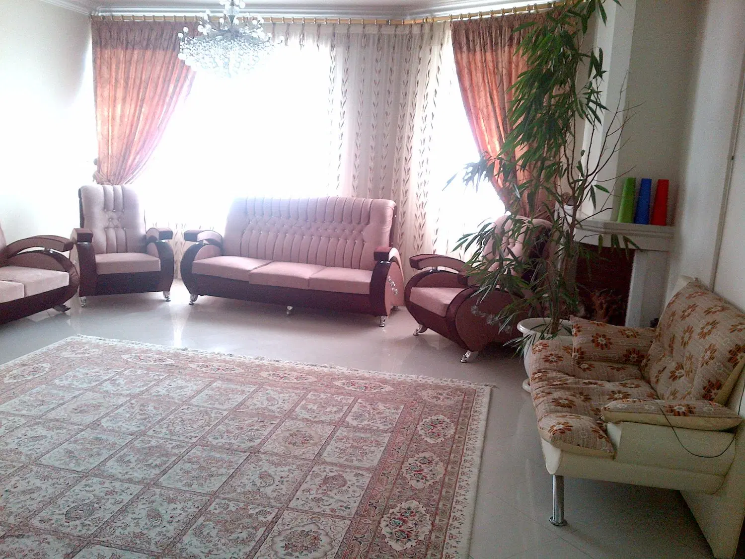 ۱۲۰ متر تک واحدی حاشیه وکیل اباد
