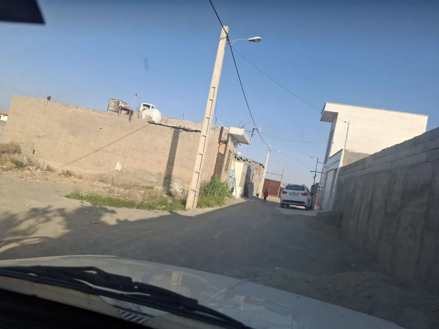 زمین 75متری