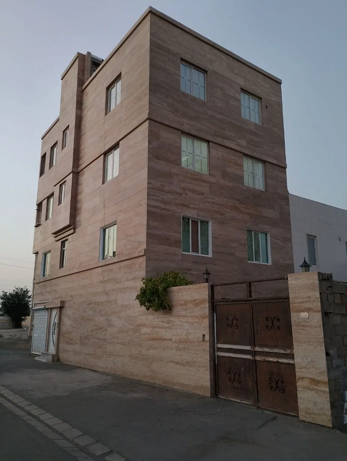 واحد مسکونی 108متریتک واحد
