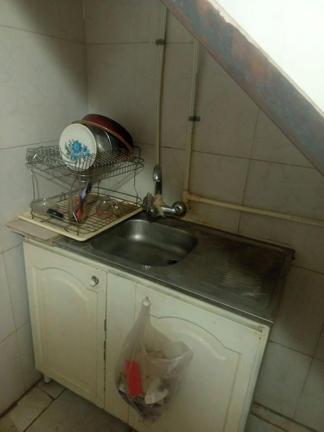 زیرزمین دربست حدودا 45متر خاکفرج مابین 57و58