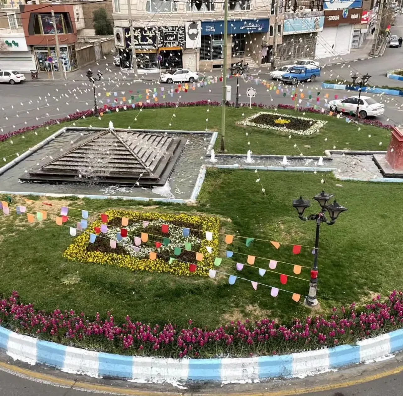مغازه تجاری میدان مادر