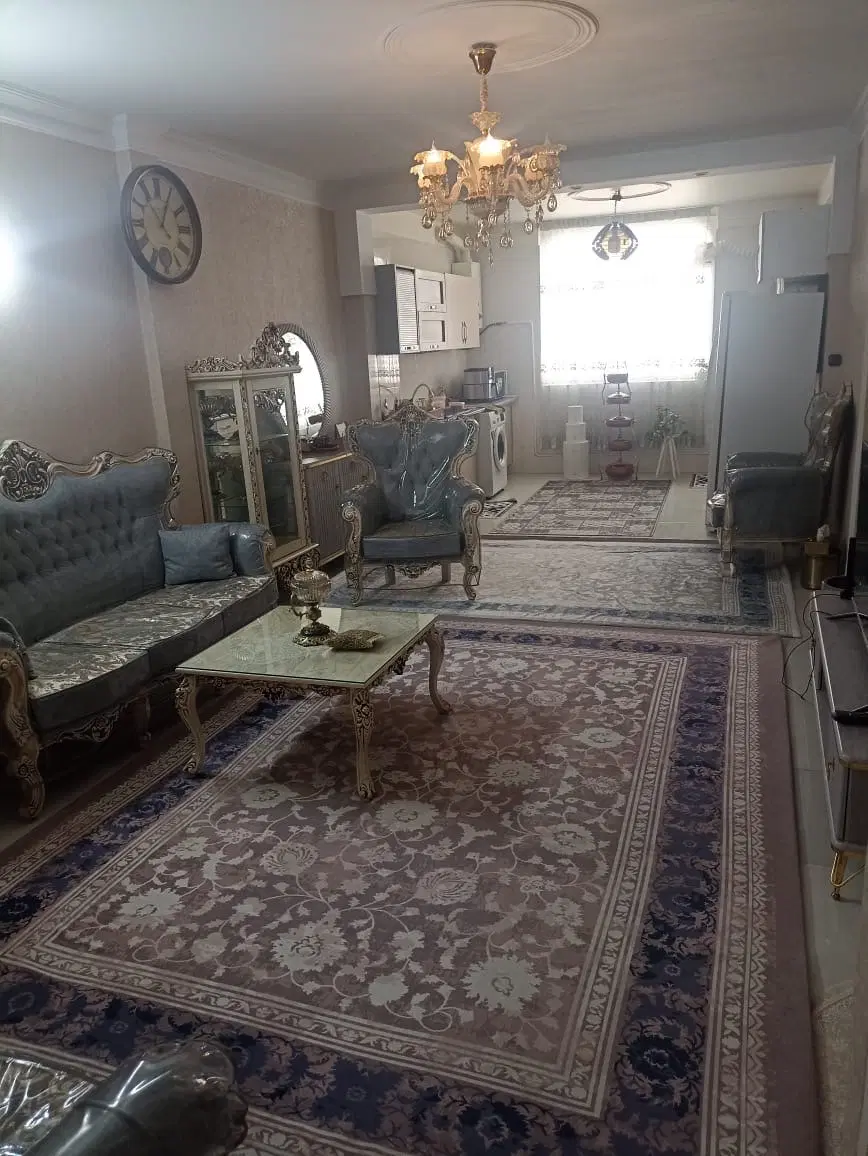 ۷۲ متری میدان شهدا خ ۱۷ شهریور شمالی