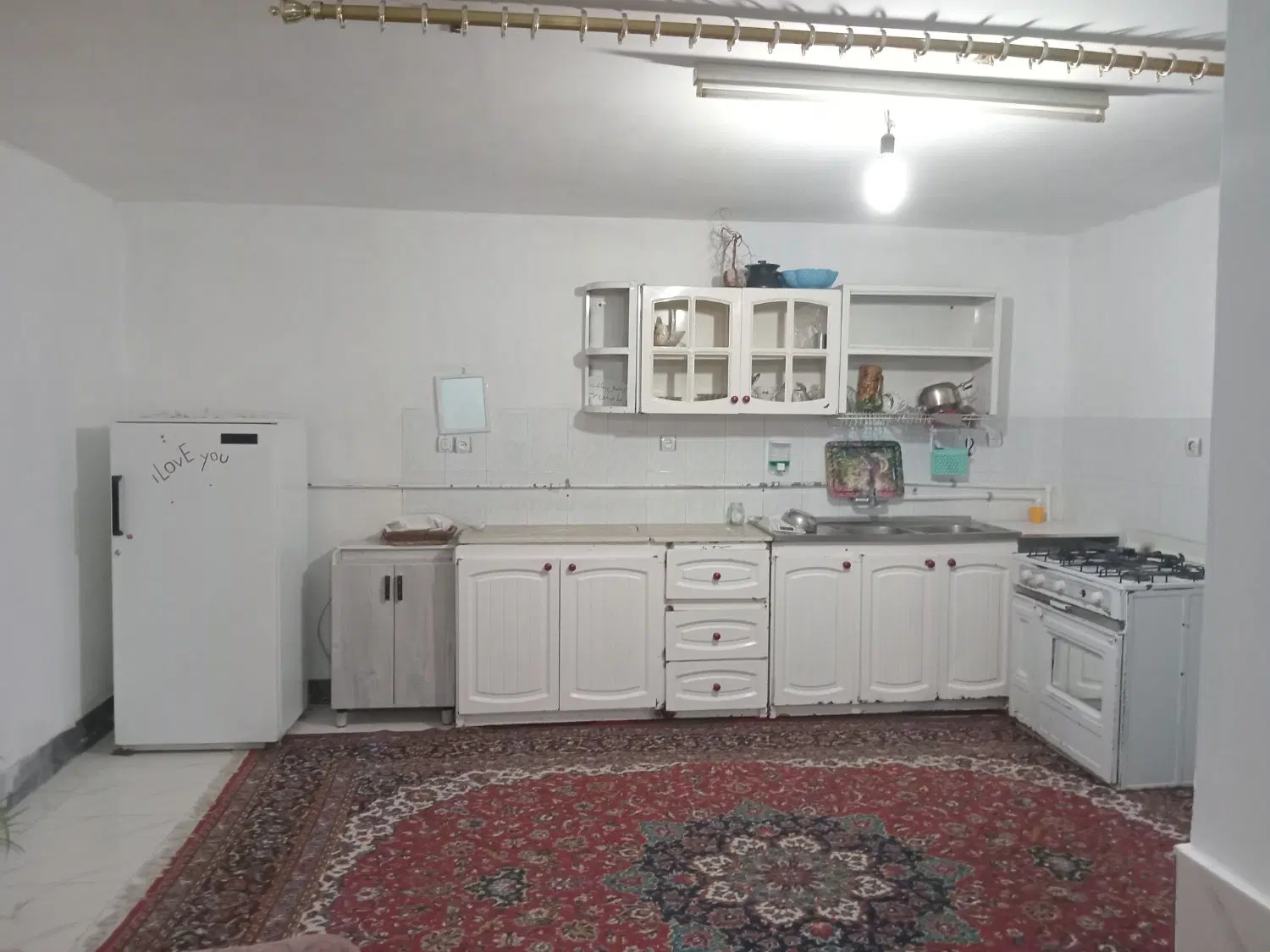 سوئیت حیاط دار نزدیک پارک