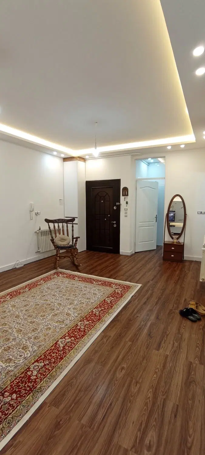 ۷۵متری_ پارکینگ اختصاصی آسانسور_ شهرک متخصصین