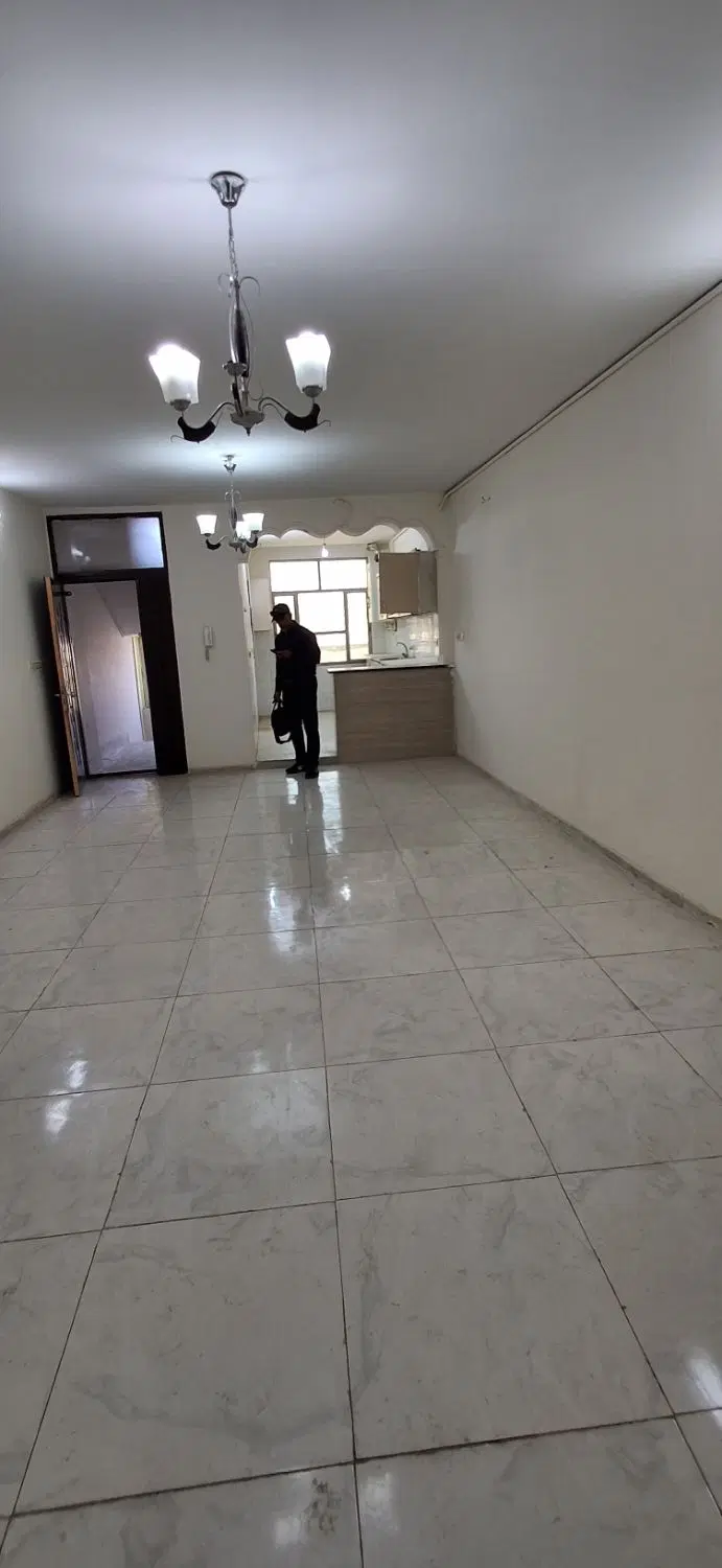 ۸۵ متری دلباز