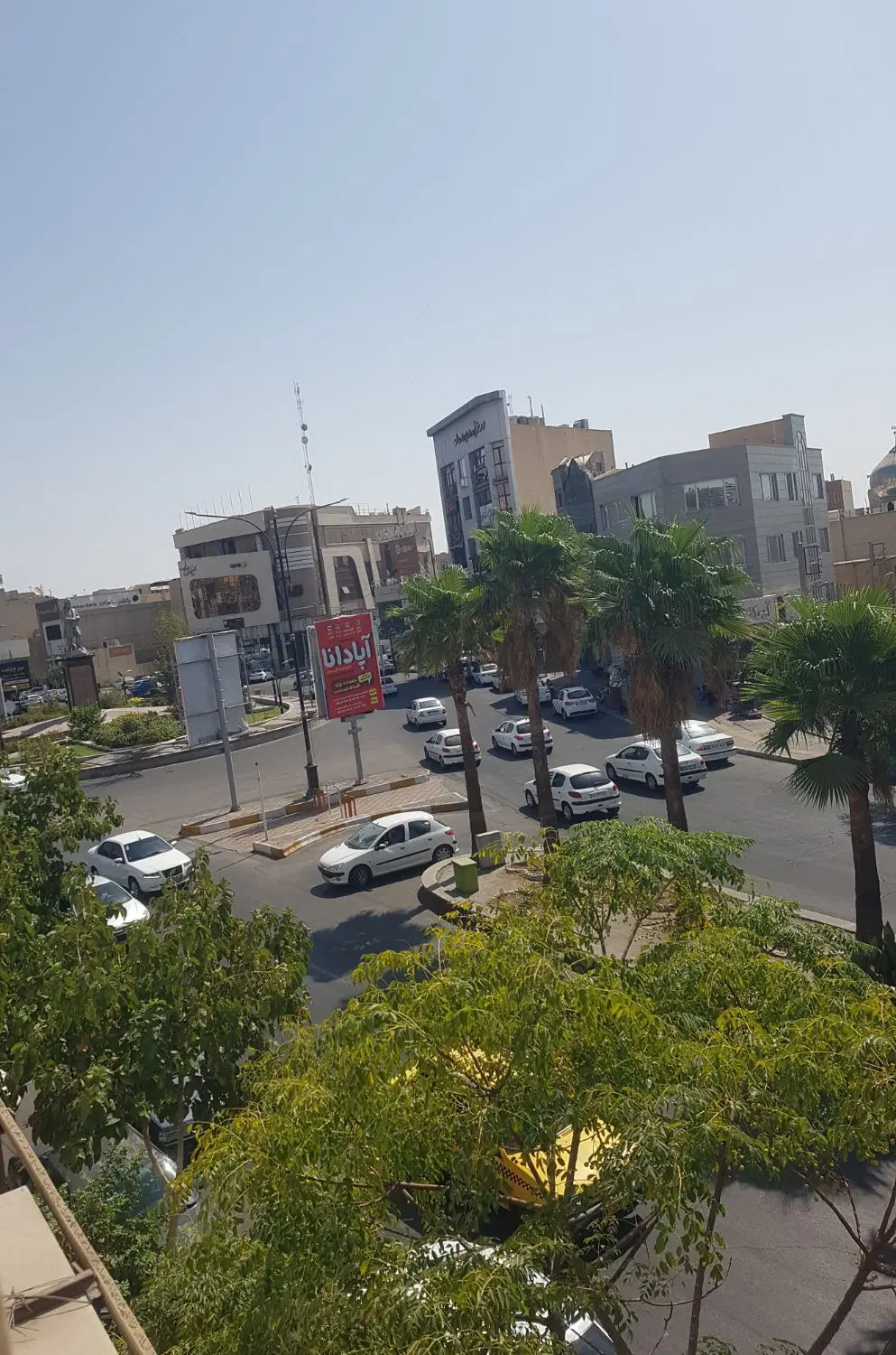 فروش و اجاره ۲ واحد خدماتی میدان مشاهیر