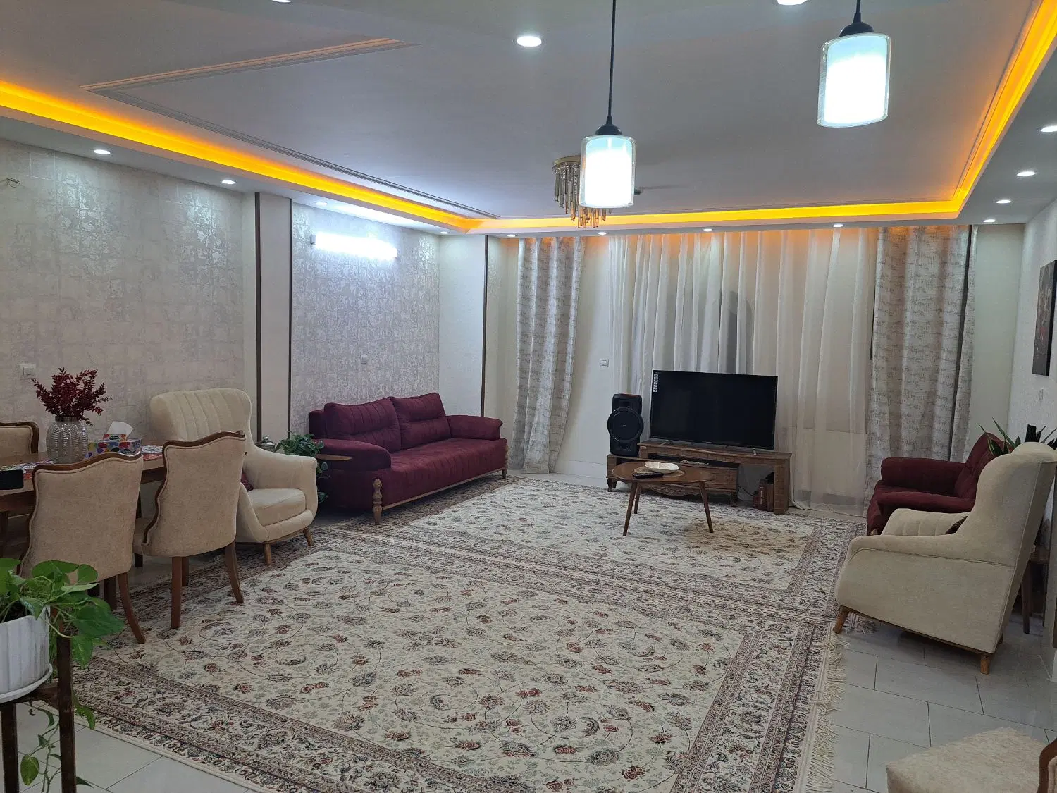 فروش واحد ۲خواب سند ملکی(صدرا شیراز)