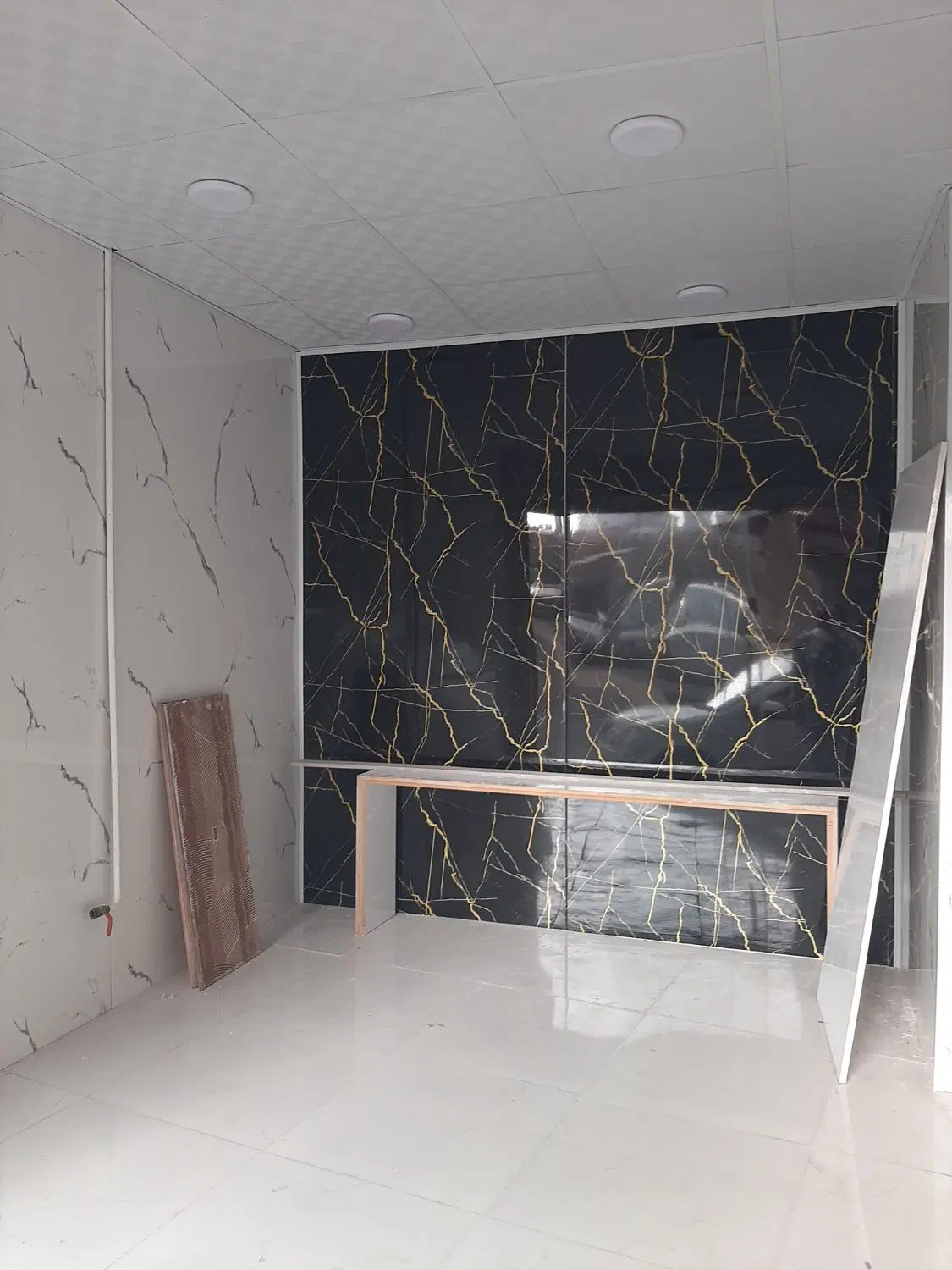 مغازه ۱۵ متری خیابان اصلی شریعت