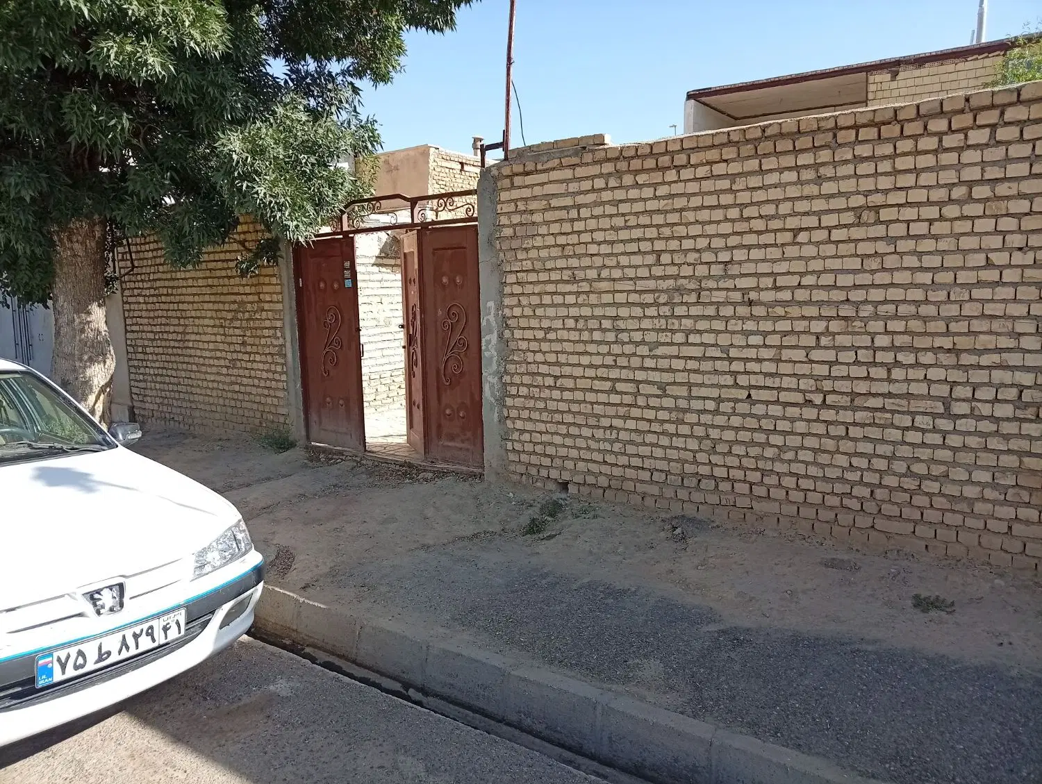 خانه اجاره ای ۳۰۰متر حیاط دار
