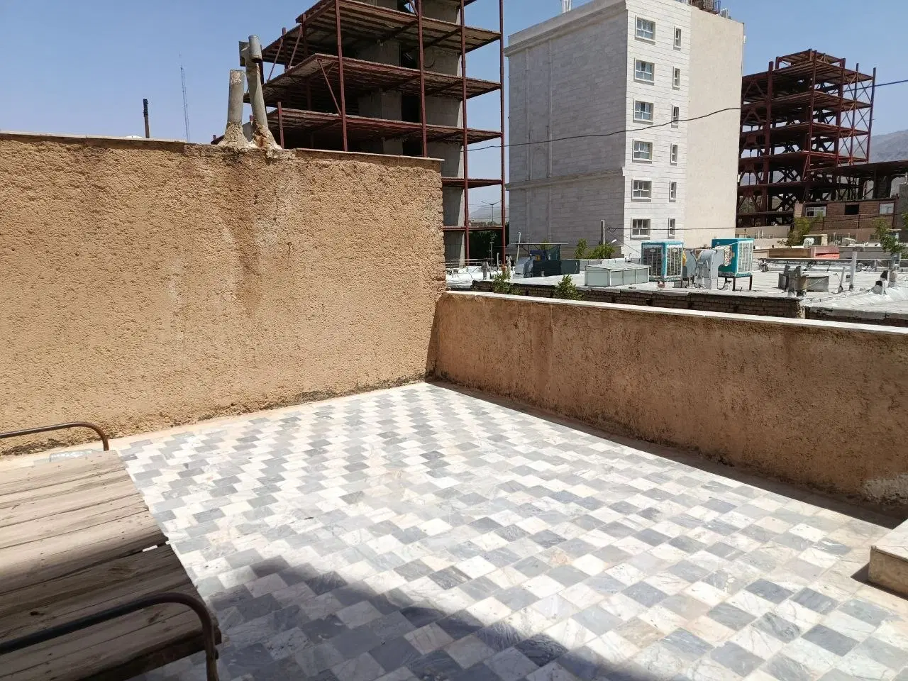 خیابان بزرگمهر 160 متر
