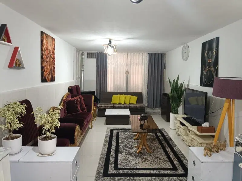 ۷۵ متر_ ۲ خواب _ فول امکانات_رو به نما _ نما رومی