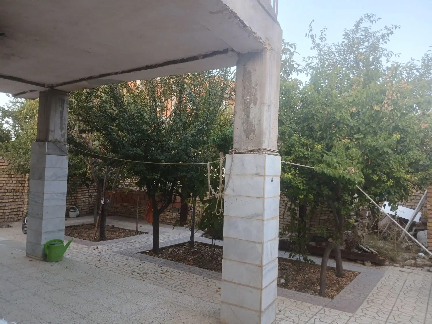 زمین مسکونی