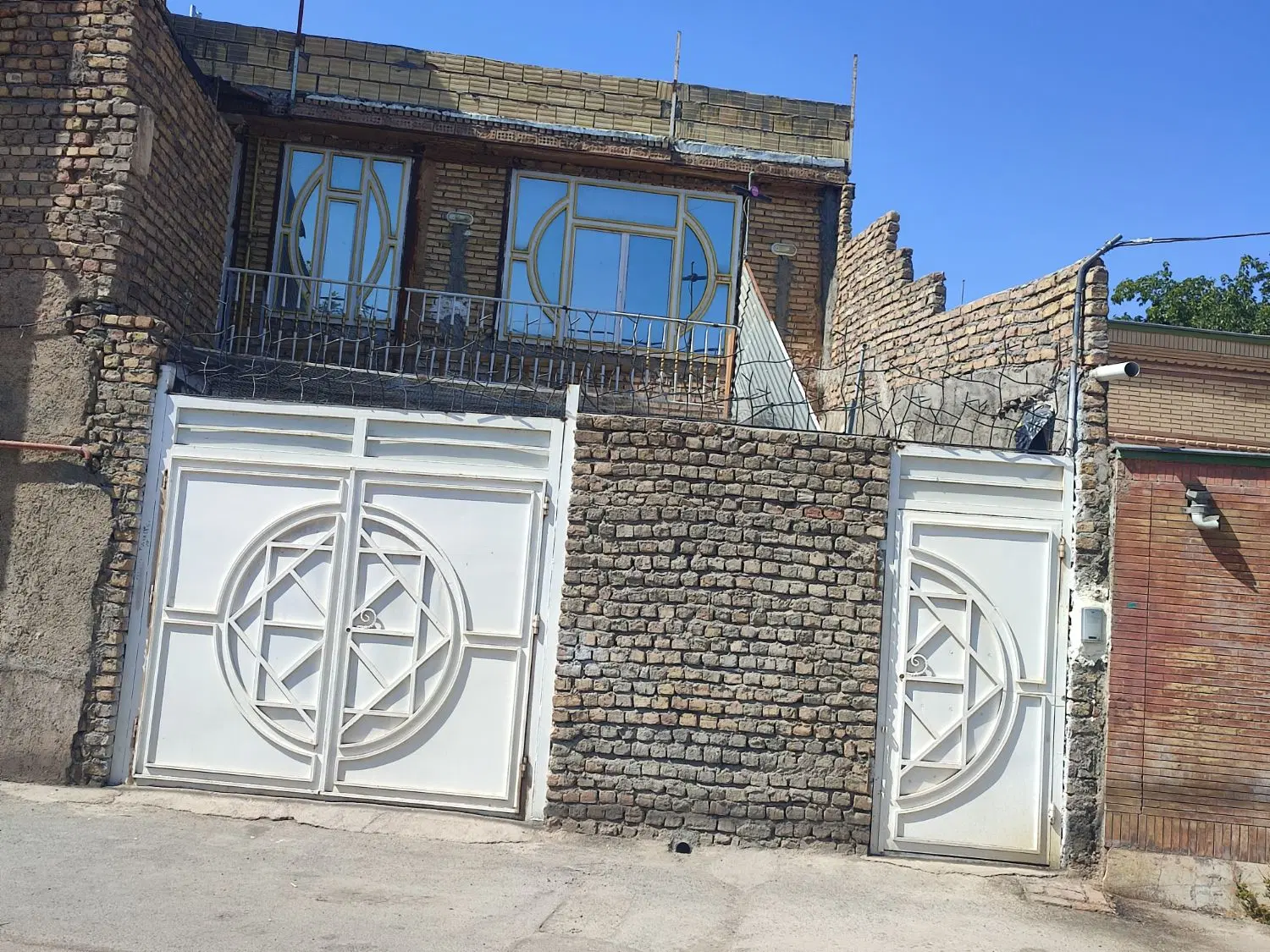 منزل ویلایی طبقه بالا شیک تمیز