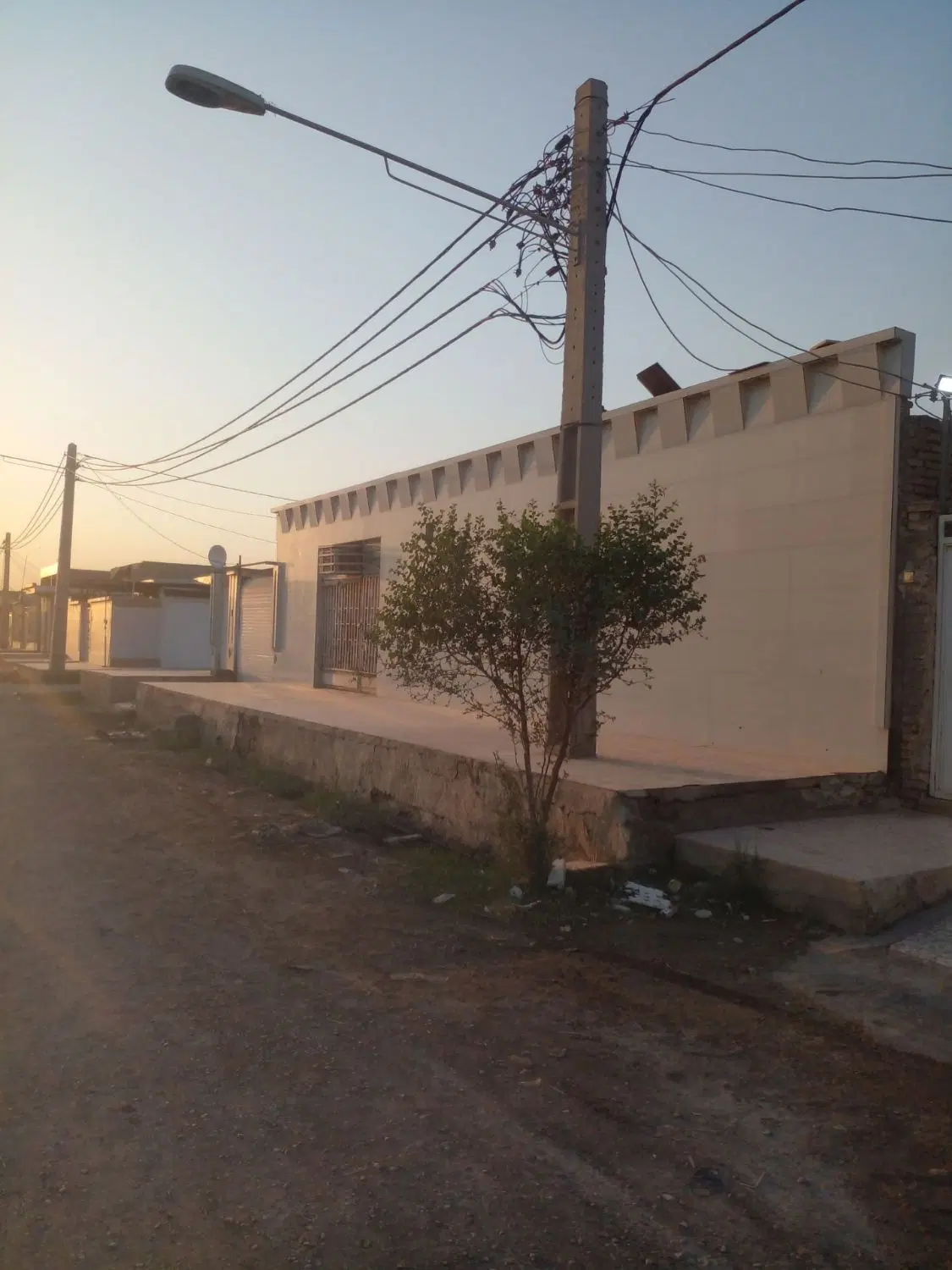 خانه کوی گلدشت اروغوان شیشم سر نبش