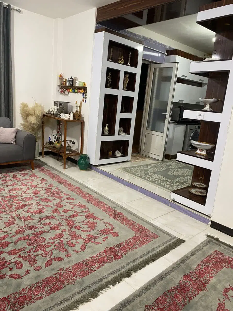 یک واحد خانه در آپارتمان ۱۲۰۰ واحدی ارتش