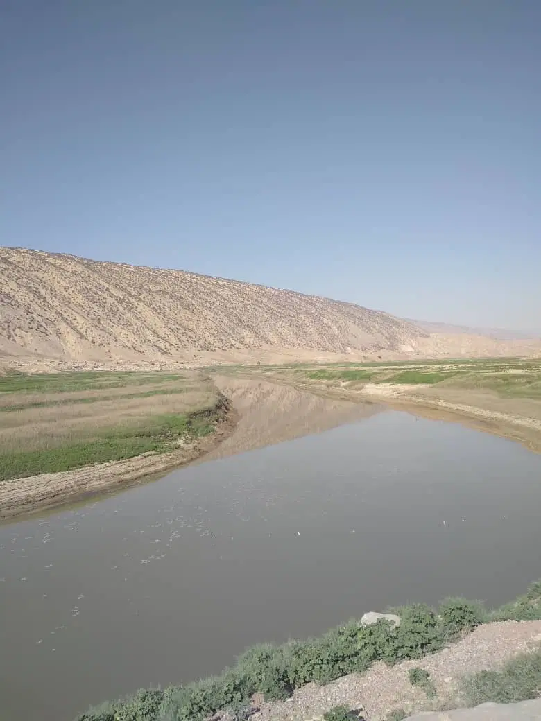زمین بانجو کنارزیرگذز