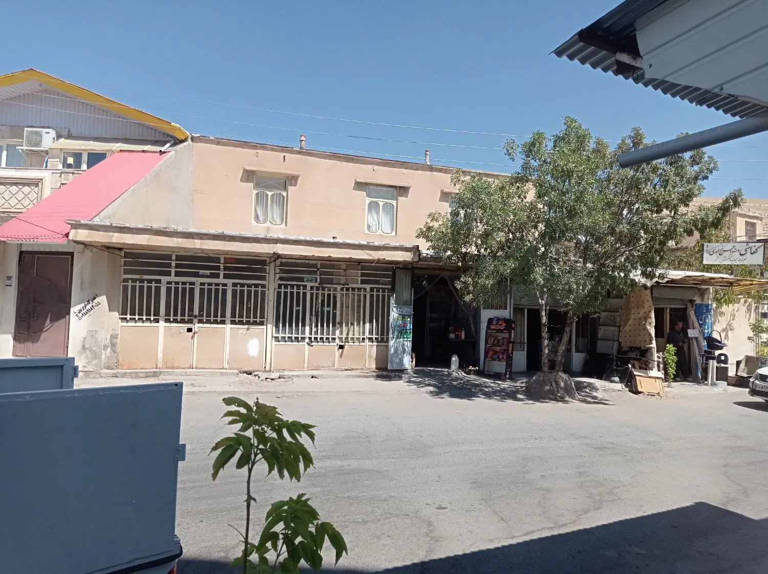 خانه دو طبقه