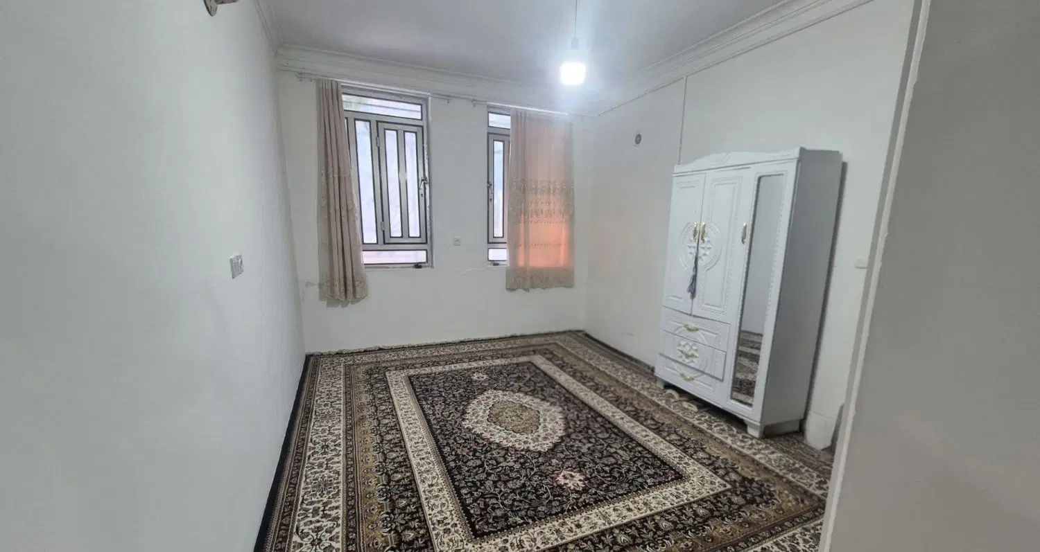 خانه ویلایی شمالی 240 متری پاسداران